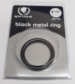Black Steel C Ring - 1 1/2 in 3.81 cm